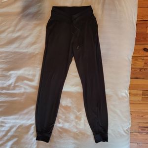 Lululemon size 2 joggers
